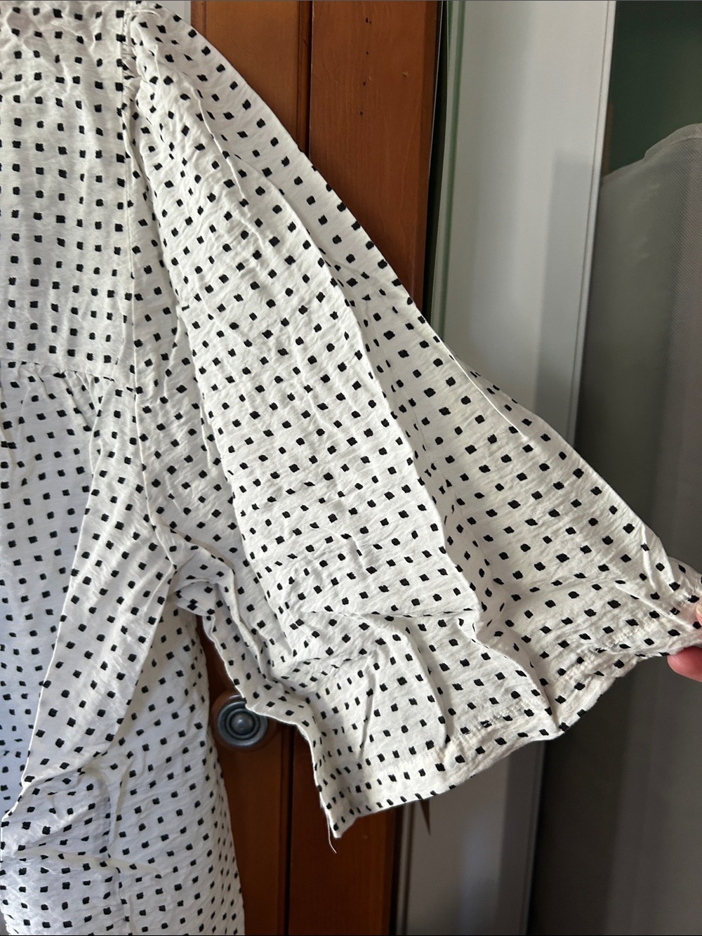 A new day Lightweight White Polka Dot V-Neck Women's Top - Picture 3 of 5